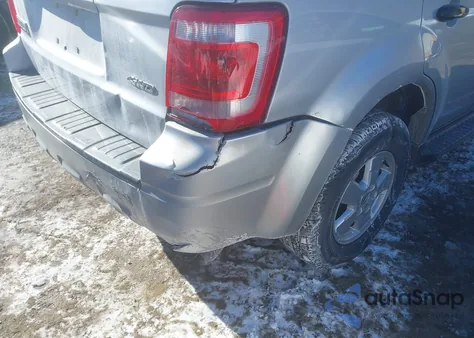 2008 Ford Escape Xlt from USA, damaged, VIN 1FMCU93148KB15139